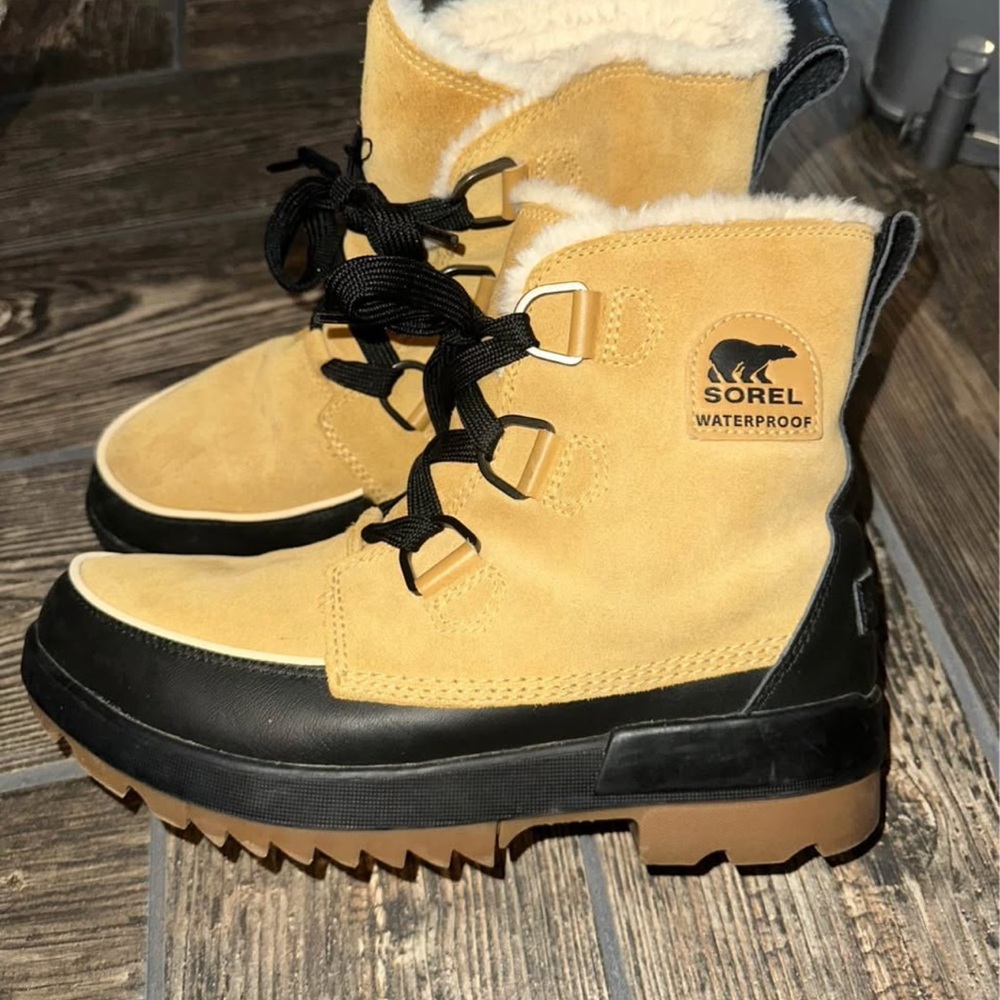 Sorel Tan and Black Waterproof Boots